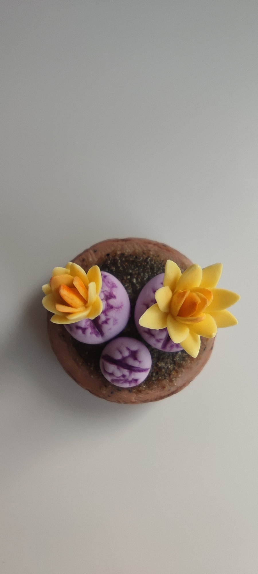 Миниатюрные цветы из полимерной глины для кукольного домика
